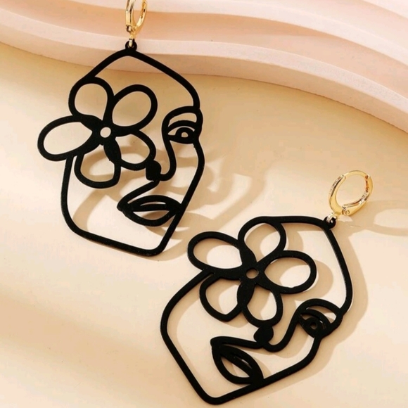 Jewelry - Flower & Figure Drop Earrings Abstract Face Designs